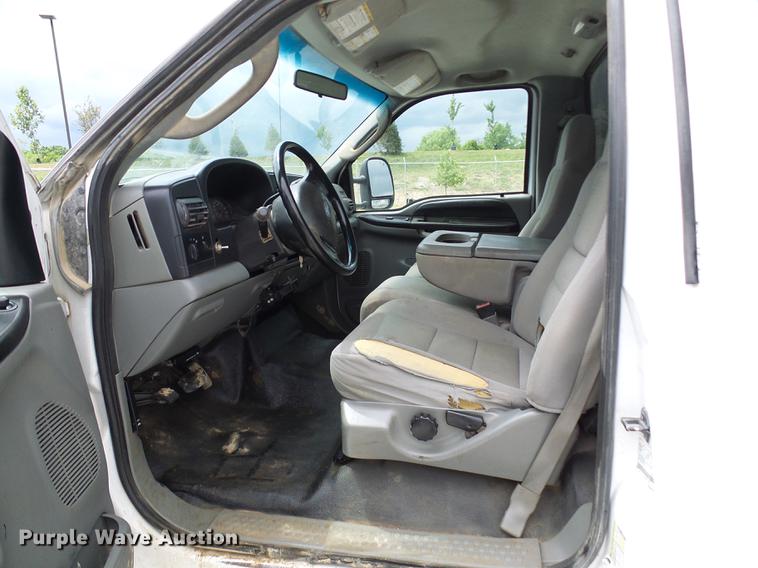 image for item DD8568 2007 Ford F250 Super Duty pickup truck