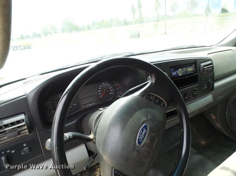 image for item DD8568 2007 Ford F250 Super Duty pickup truck