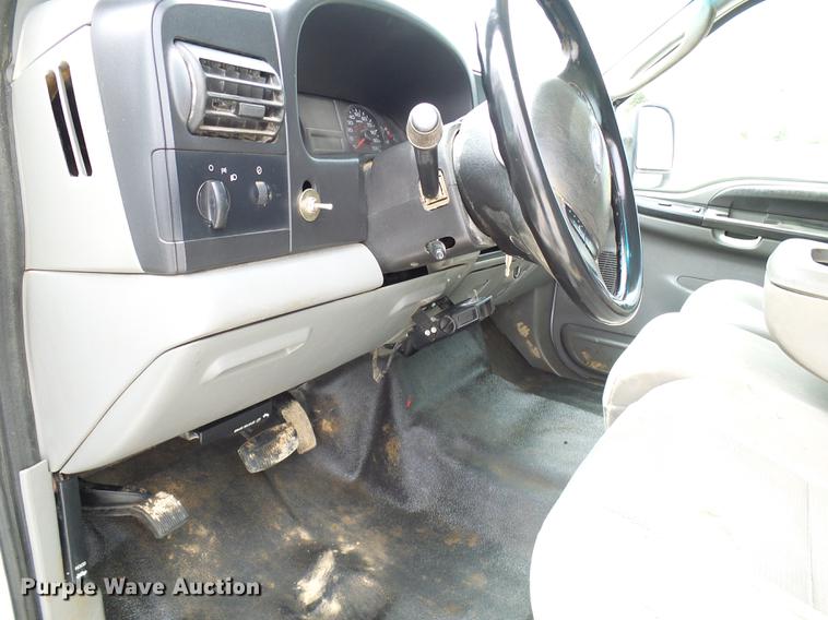 image for item DD8568 2007 Ford F250 Super Duty pickup truck
