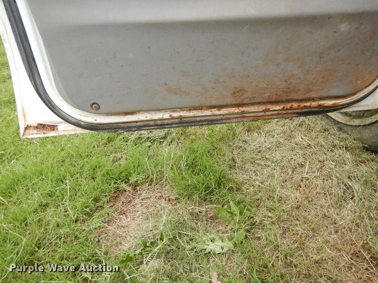 image for item DE1817 1998 Ford Econoline E250 van