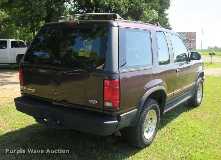 image for item DE3711 1994 Ford Explorer Sport SUV