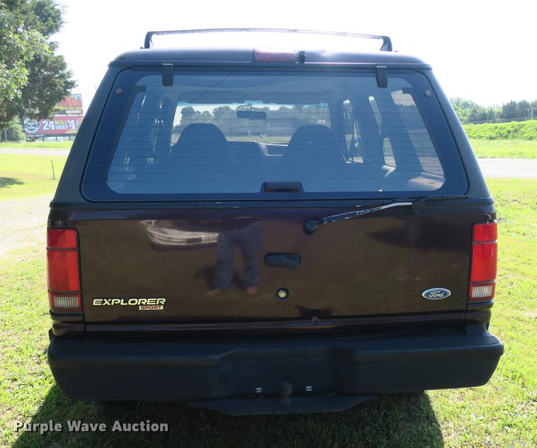 image for item DE3711 1994 Ford Explorer Sport SUV