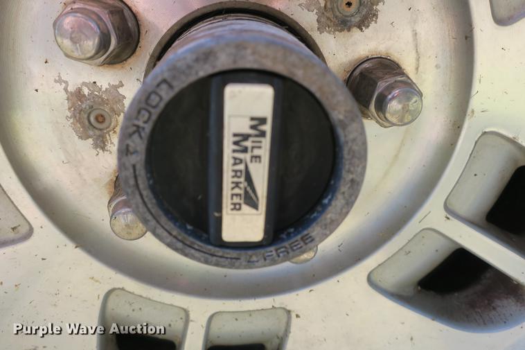 image for item DE3711 1994 Ford Explorer Sport SUV