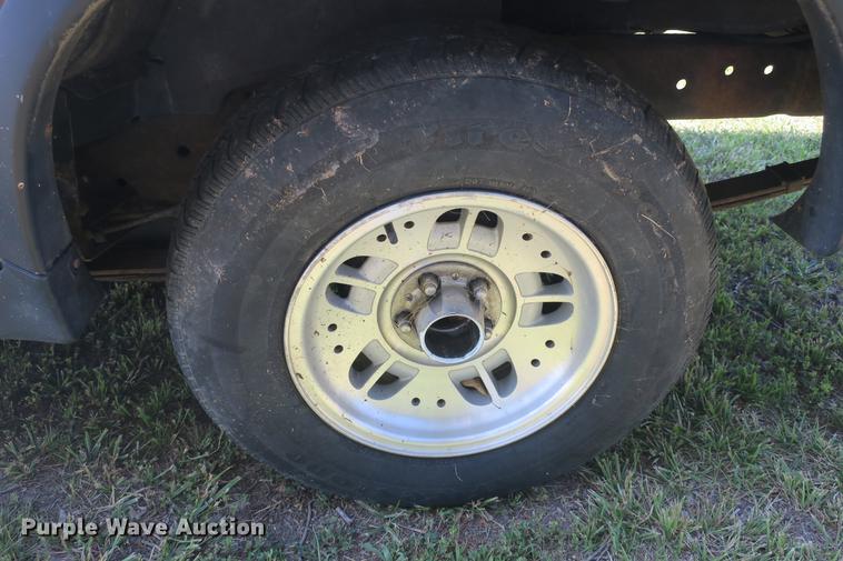 image for item DE3711 1994 Ford Explorer Sport SUV