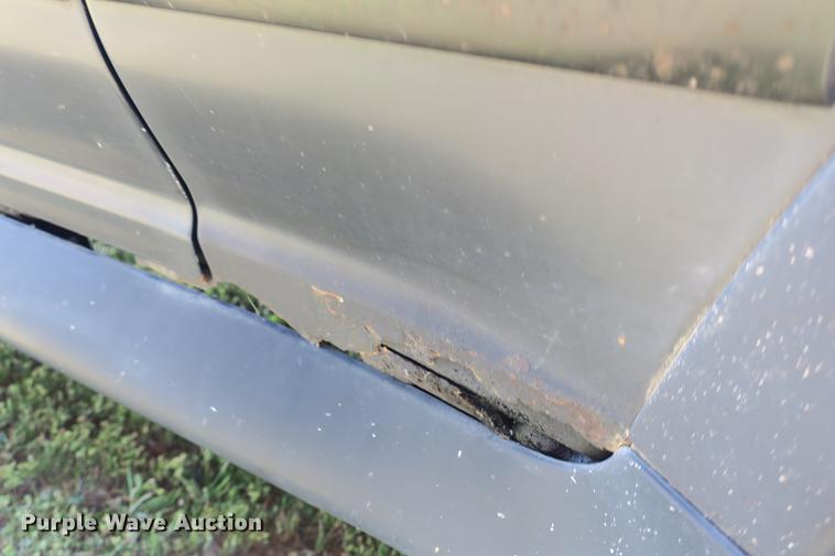 image for item DE3711 1994 Ford Explorer Sport SUV