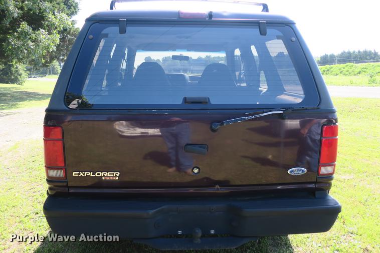 image for item DE3711 1994 Ford Explorer Sport SUV