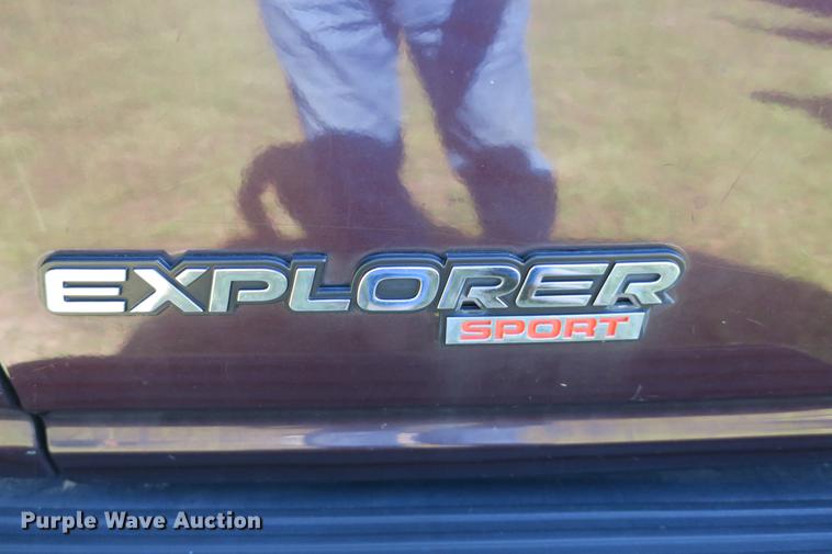 image for item DE3711 1994 Ford Explorer Sport SUV