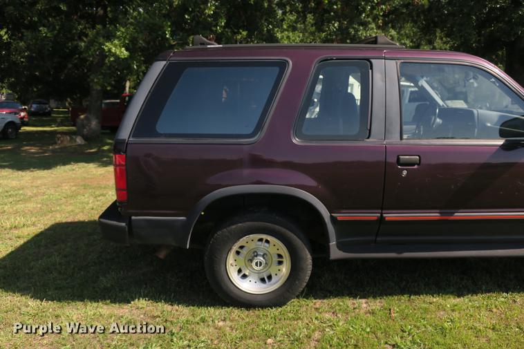 image for item DE3711 1994 Ford Explorer Sport SUV