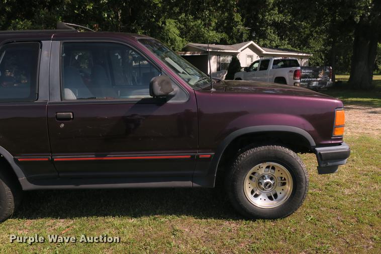image for item DE3711 1994 Ford Explorer Sport SUV