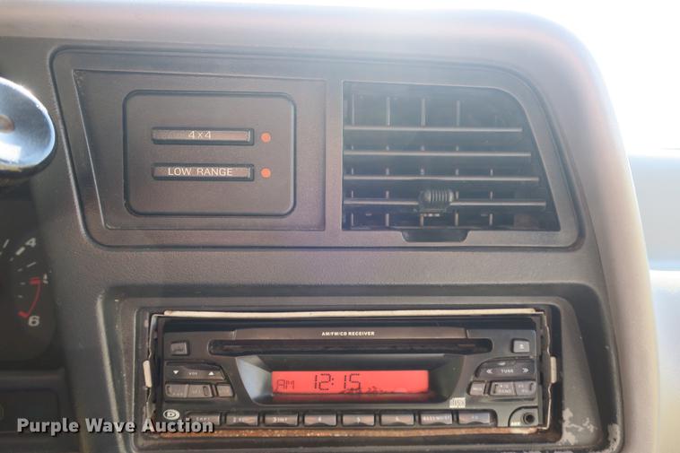 image for item DE3711 1994 Ford Explorer Sport SUV