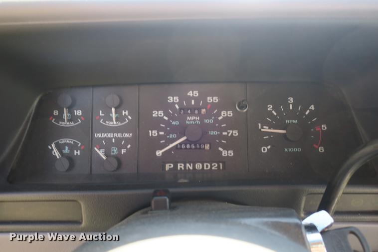 image for item DE3711 1994 Ford Explorer Sport SUV