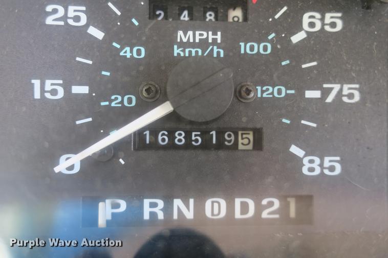 image for item DE3711 1994 Ford Explorer Sport SUV