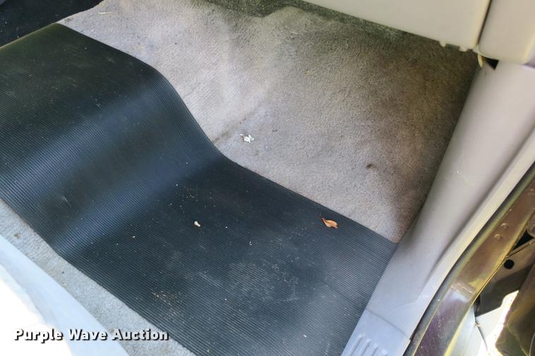 image for item DE3711 1994 Ford Explorer Sport SUV