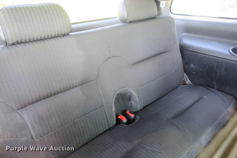 image for item DE3712 2003 Dodge Durango SXT SUV