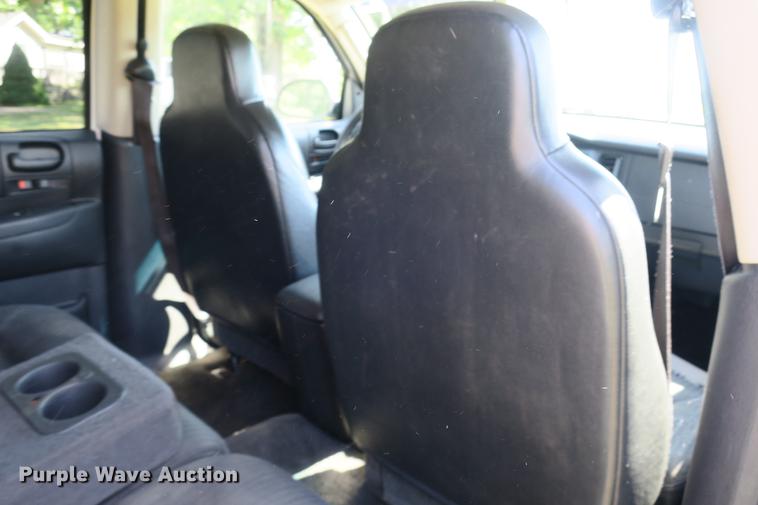 image for item DE3712 2003 Dodge Durango SXT SUV