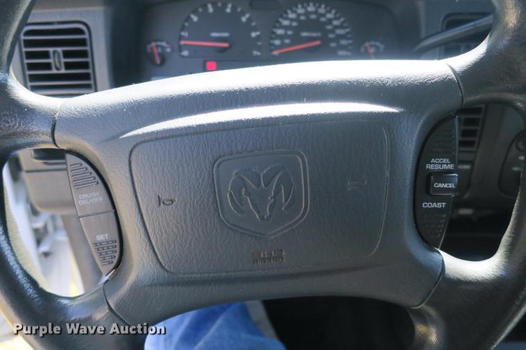 image for item DE3712 2003 Dodge Durango SXT SUV