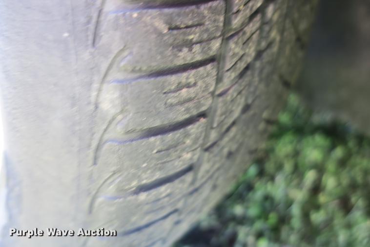 image for item DE3713 2004 Dodge Intrepid SXT