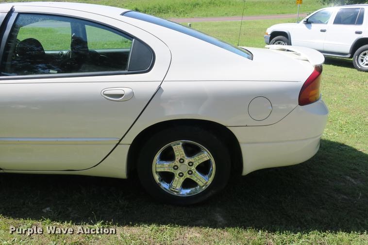 image for item DE3713 2004 Dodge Intrepid SXT