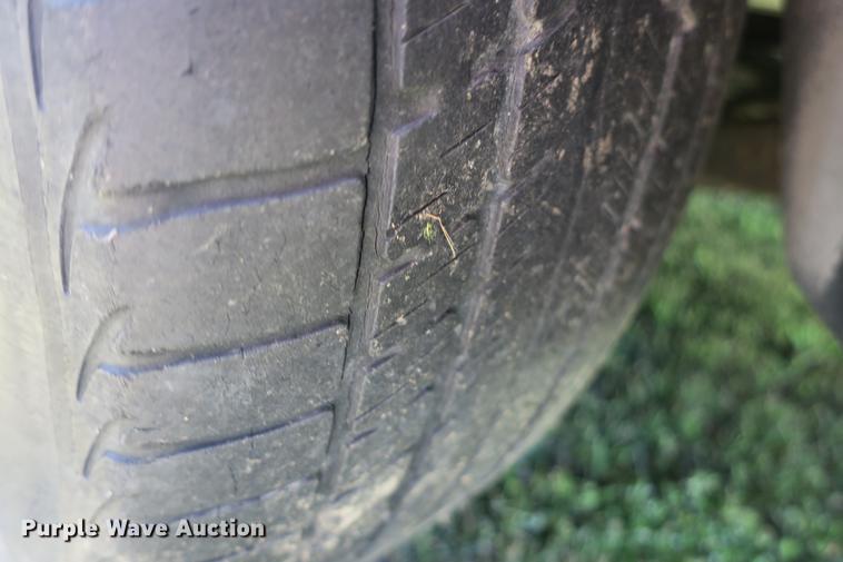 image for item DE3713 2004 Dodge Intrepid SXT