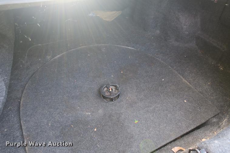 image for item DE3713 2004 Dodge Intrepid SXT