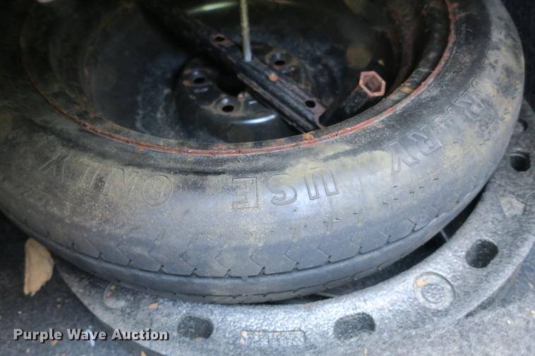 image for item DE3713 2004 Dodge Intrepid SXT