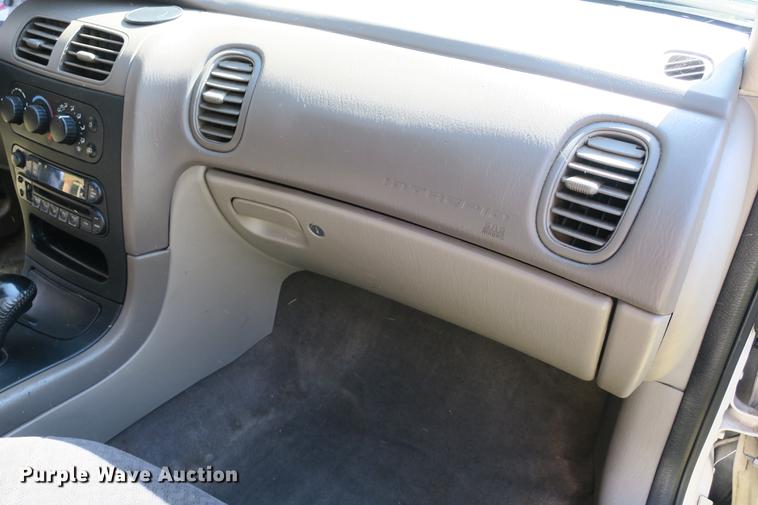 image for item DE3713 2004 Dodge Intrepid SXT