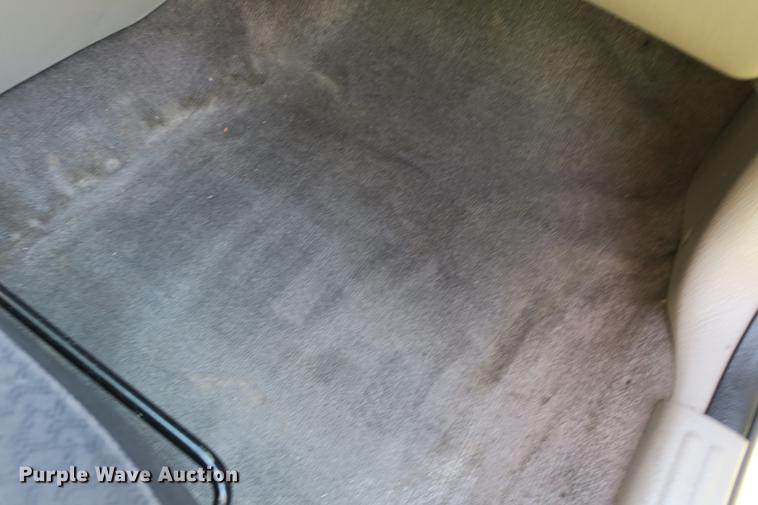 image for item DE3713 2004 Dodge Intrepid SXT