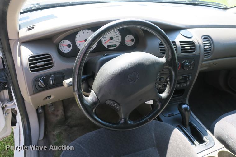 image for item DE3713 2004 Dodge Intrepid SXT