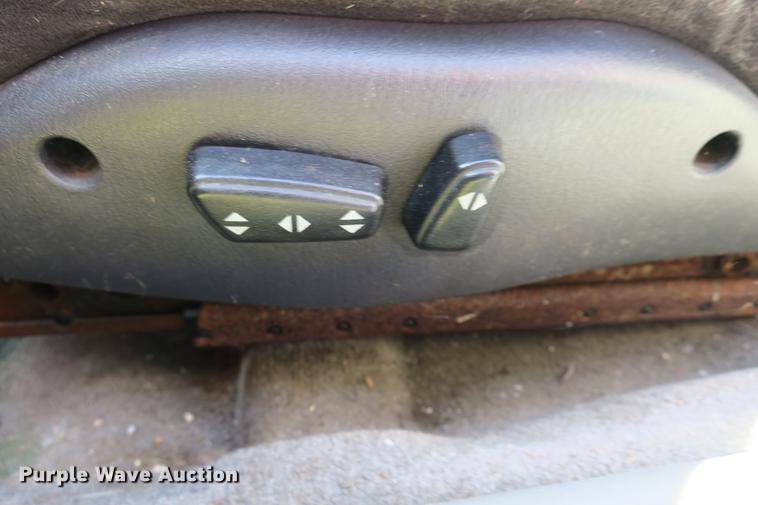 image for item DE3713 2004 Dodge Intrepid SXT