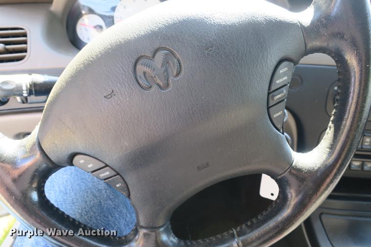 image for item DE3713 2004 Dodge Intrepid SXT