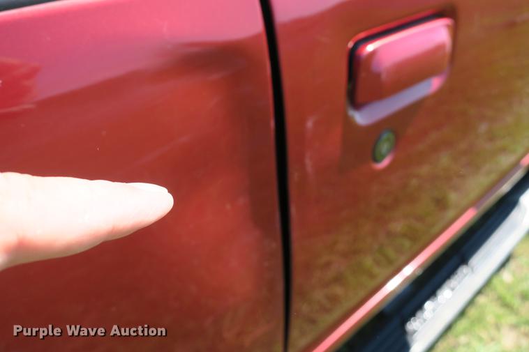 image for item DE3714 2000 Ford Explorer Sport SUV