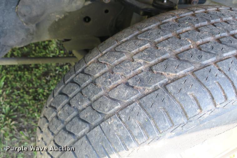 image for item DE3714 2000 Ford Explorer Sport SUV