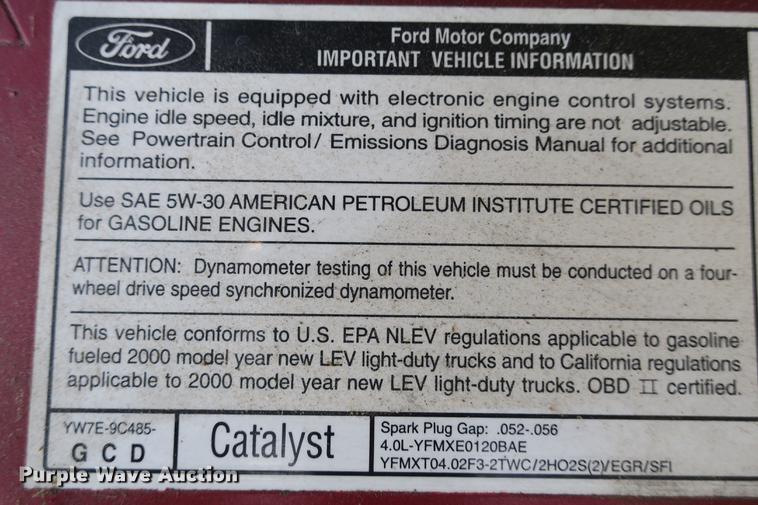 image for item DE3714 2000 Ford Explorer Sport SUV