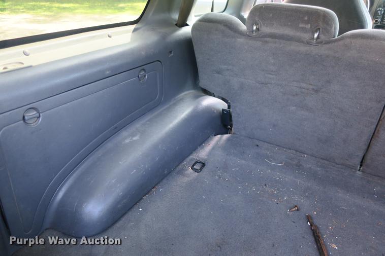 image for item DE3714 2000 Ford Explorer Sport SUV