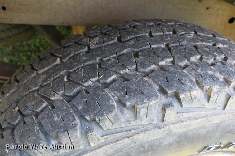 image for item DE3715 1997 Ford F150 XL pickup truck