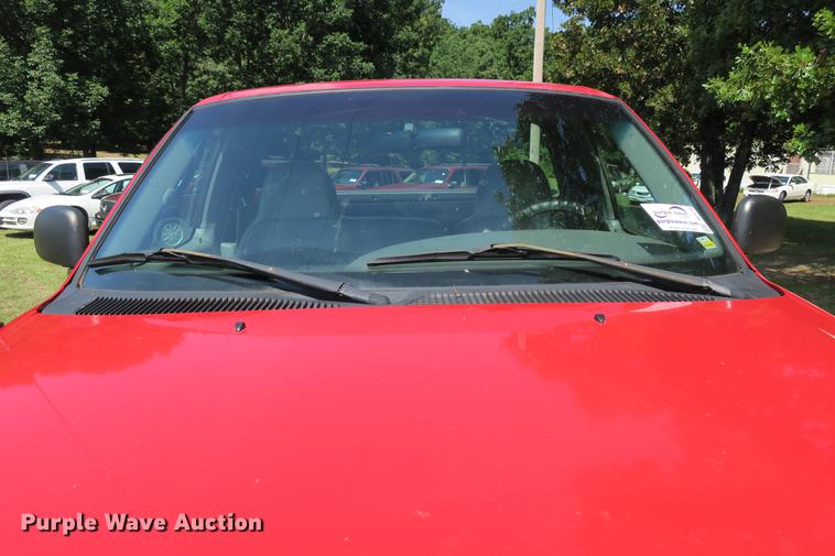 image for item DE3715 1997 Ford F150 XL pickup truck