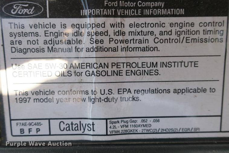 image for item DE3715 1997 Ford F150 XL pickup truck