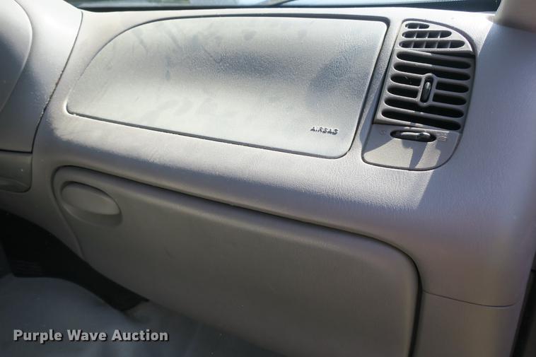 image for item DE3715 1997 Ford F150 XL pickup truck