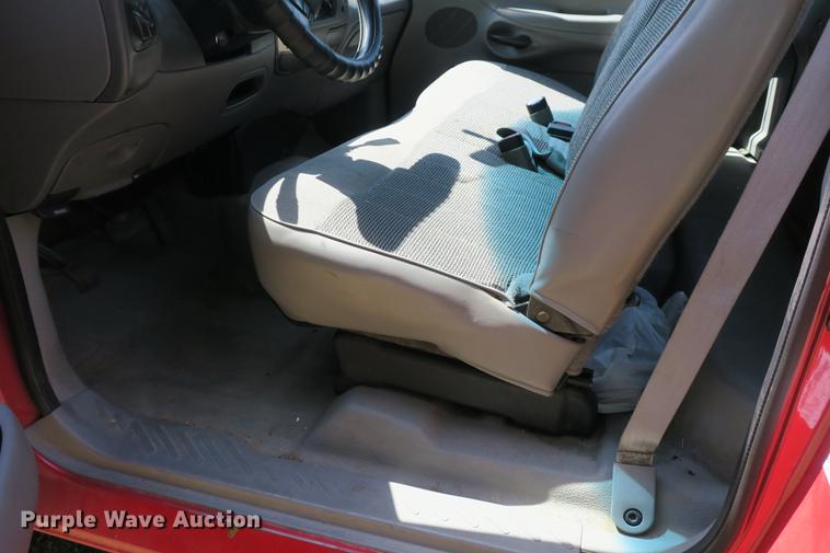 image for item DE3715 1997 Ford F150 XL pickup truck