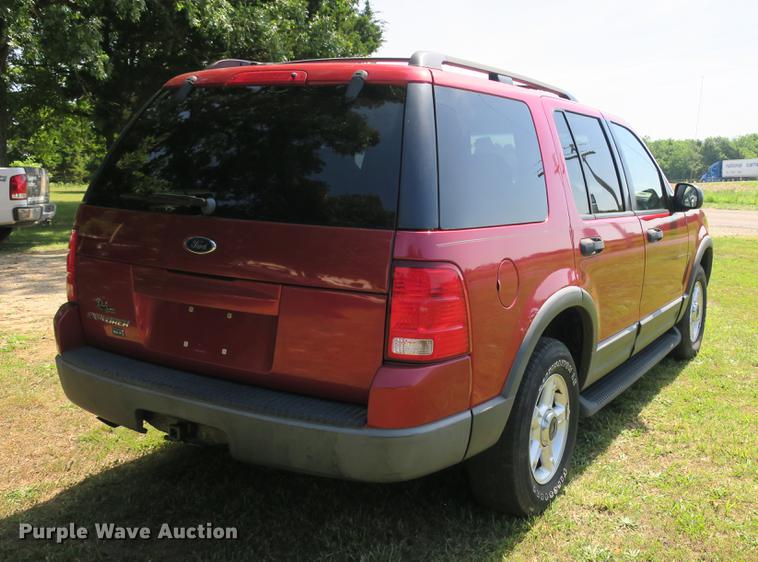 image for item DE3717 2003 Ford Explorer XLT SUV