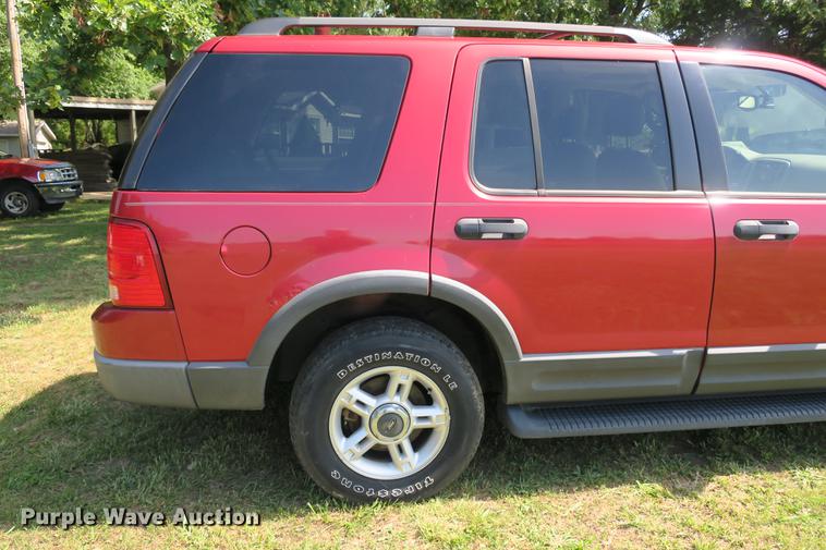 image for item DE3717 2003 Ford Explorer XLT SUV