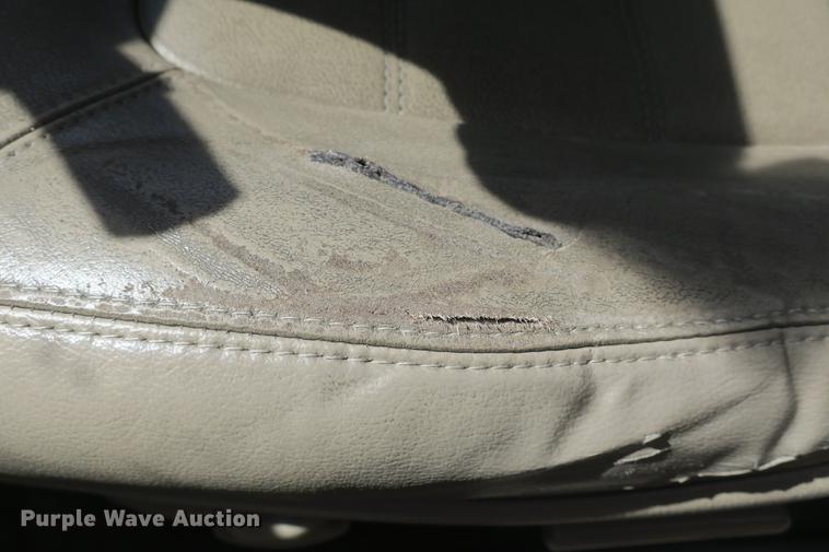 image for item DE3717 2003 Ford Explorer XLT SUV