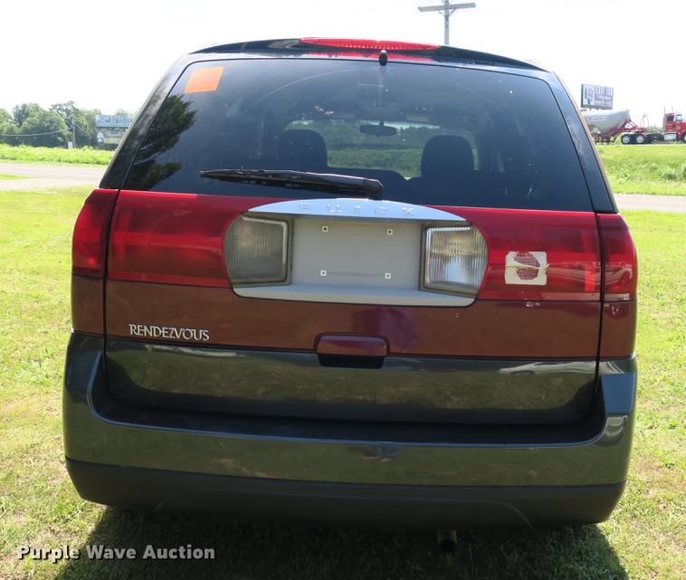 image for item DE3718 2004 Buick Rendezvous CX SUV