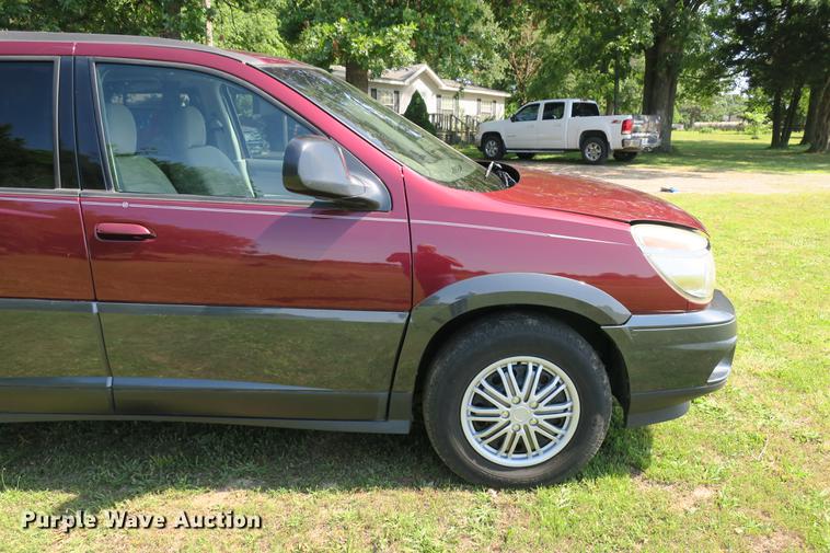 image for item DE3718 2004 Buick Rendezvous CX SUV