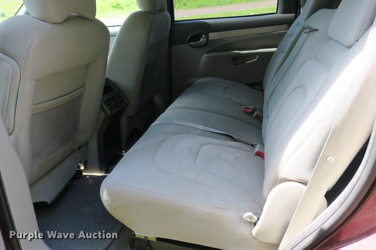 image for item DE3718 2004 Buick Rendezvous CX SUV