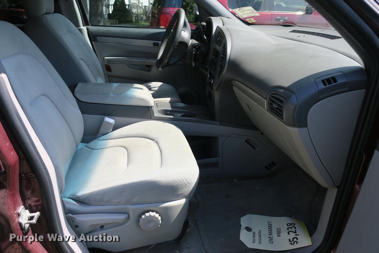 image for item DE3718 2004 Buick Rendezvous CX SUV