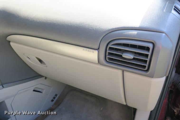 image for item DE3718 2004 Buick Rendezvous CX SUV