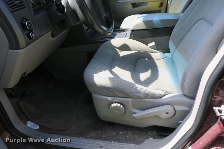 image for item DE3718 2004 Buick Rendezvous CX SUV