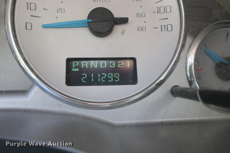 image for item DE3718 2004 Buick Rendezvous CX SUV