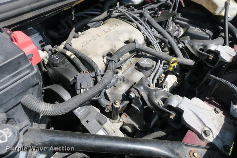 image for item DE3718 2004 Buick Rendezvous CX SUV